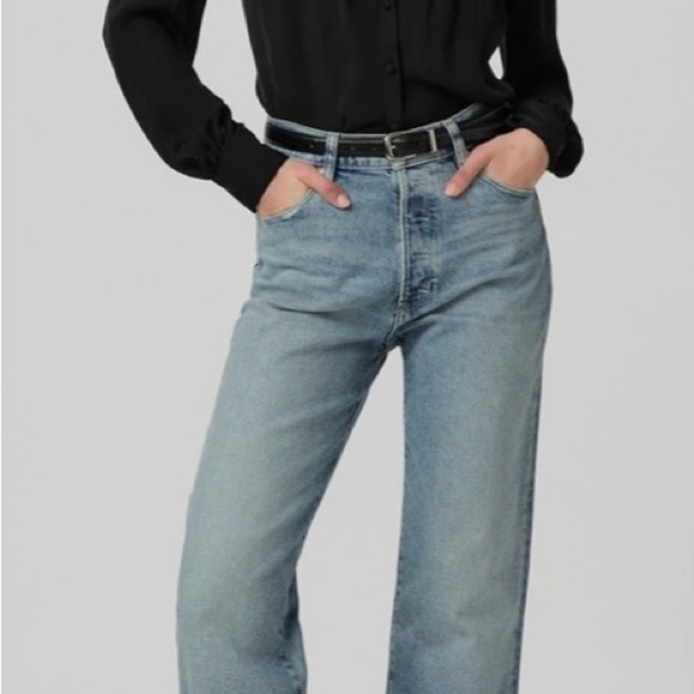 PAIGE Sawyer Wide Leg High Rise straight leg Vanda wash. Size 30. 32” inseam